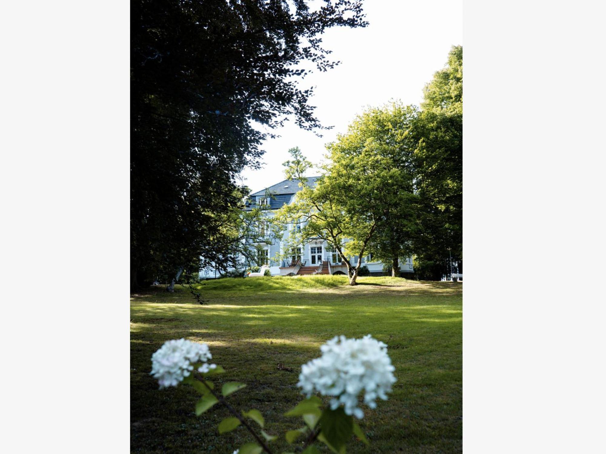 Villa Schoeneck Windeck Exterior photo